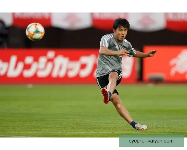 久保建英亚洲球员身价第一，竞争力增强引发广泛关注